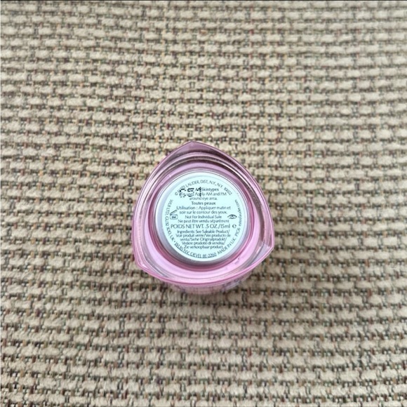 Estée Lauder Resilience Multi-Effect Tri-Peptide Eye Cream - Picture 3 of 4